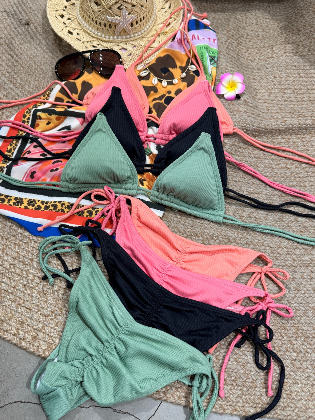 Bikini Básico Canalado rosa