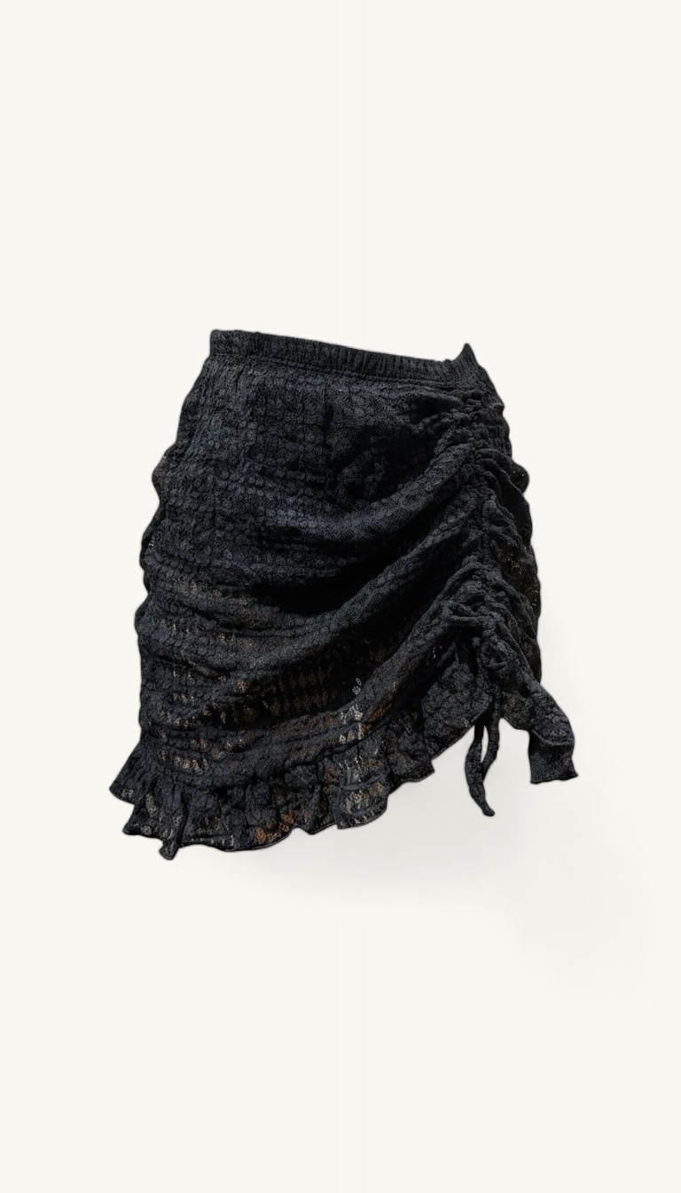 Falda Blonda Gola Negro