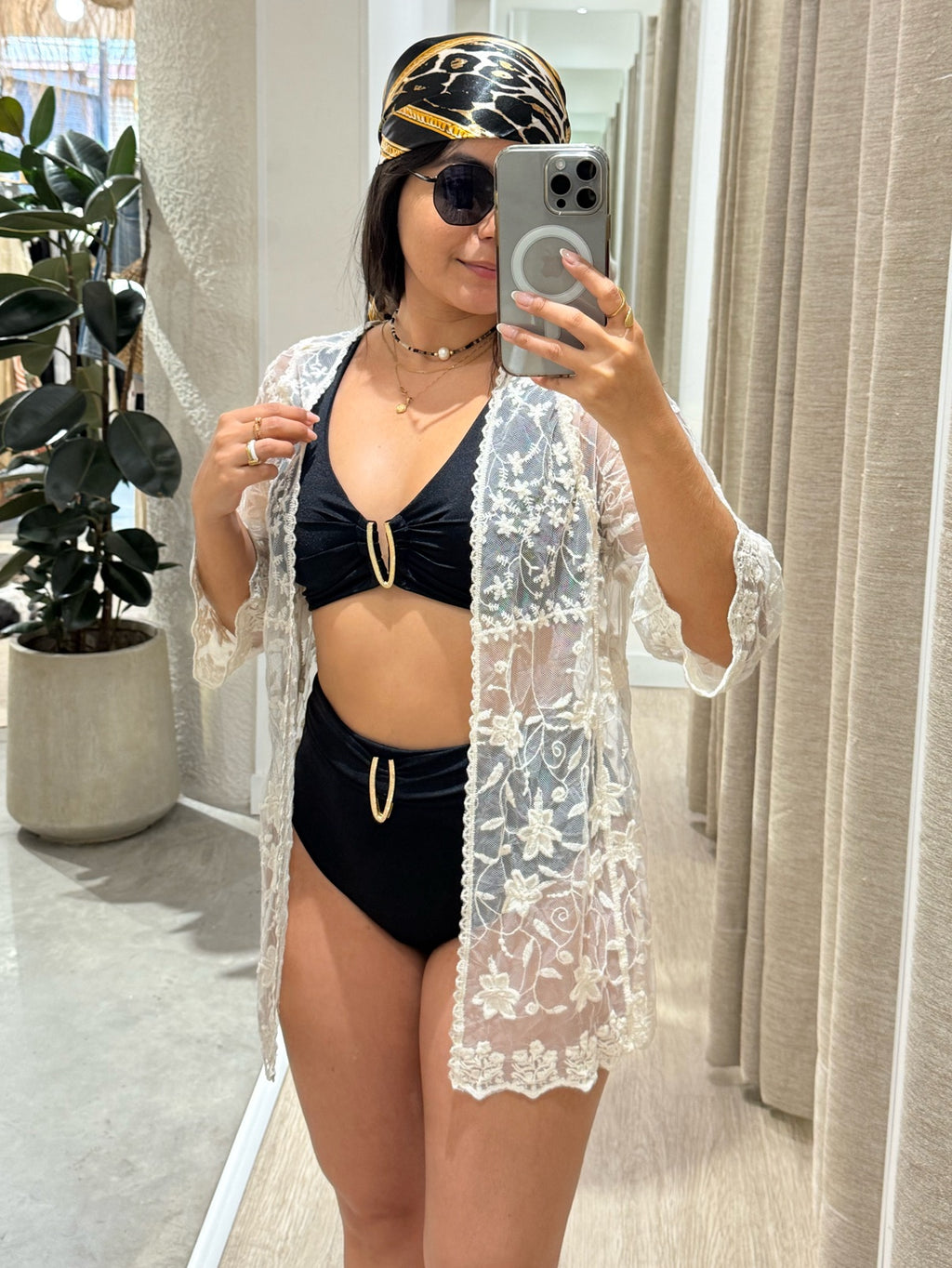 Kimono Blonda Flores